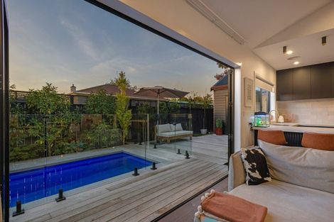 Photo of property in 65 Stanley Avenue, Palmerston North, 4414