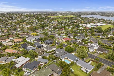 Photo of property in 85 Glenmore Road, Sunnyhills, Auckland, 2010