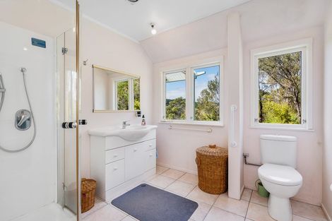 Photo of property in 1289 Ngunguru Road, Kiripaka, Whangarei, 0173