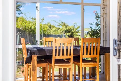 Photo of property in 7 John Witton Drive, Crofton Downs, Wellington, 6035