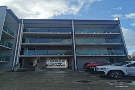 Photo of property in 206/9 East Street, Papakura, 2110