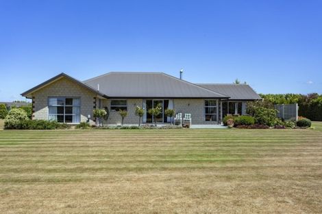 Photo of property in 11 Riverside Way, Amberley, 7410