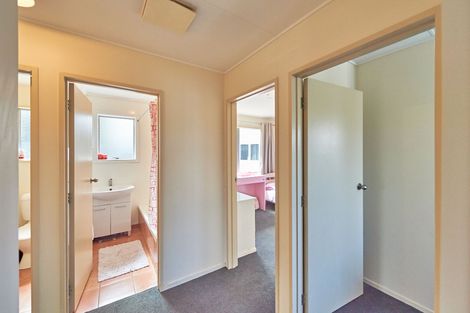 Photo of property in 36 Acacia Street, Kelvin Grove, Palmerston North, 4414
