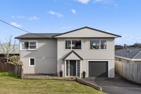 Photo of property in 41 Shakespear Road, Army Bay, Whangaparaoa, 0930