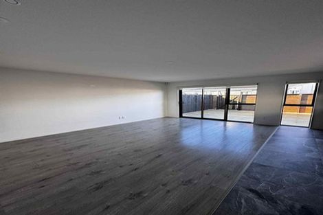 Photo of property in 16 Auranga Drive, Karaka, Papakura, 2113