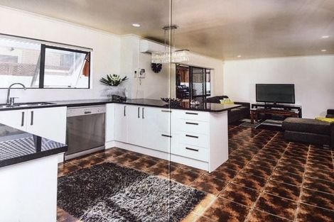 Photo of property in 36 Santa Ana Drive, Dannemora, Auckland, 2016