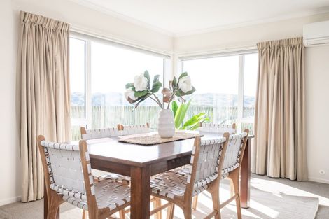 Photo of property in 195 Mark Avenue, Grenada Village, Wellington, 6037