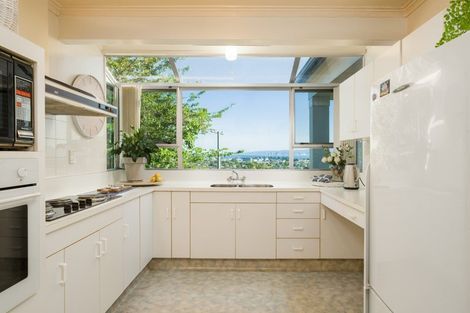 Photo of property in 2 Hill Road, Whataupoko, Gisborne, 4010