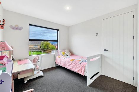 Photo of property in 6a Humphrey Kemp Avenue, Henderson, Auckland, 0612