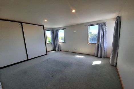 Photo of property in 15 Sevenoaks Drive, Bryndwr, Christchurch, 8053