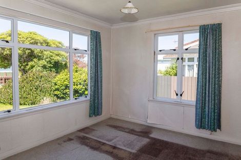 Photo of property in 42 Barraud Street, Dannevirke, 4930