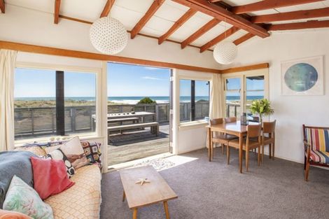 Photo of property in 47 Blue Pacific Parade, Riversdale Beach, Masterton, 5872