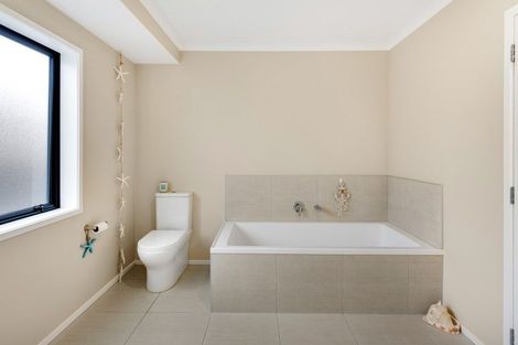 Photo of property in 5 Riverglen Drive, Haruru, 0204