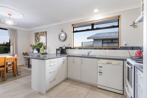 Photo of property in 34b Karaka Road, Otumoetai, Tauranga, 3110