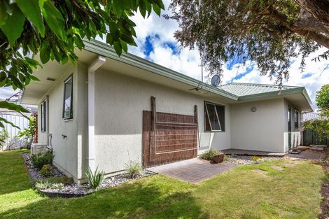 Photo of property in 2/10 Takawai Place, Nukuhau, Taupo, 3330