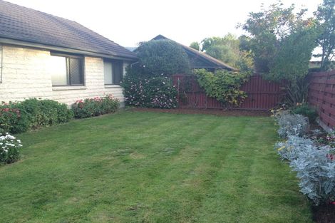 Photo of property in 2/9 Ikamatua Lane, Sydenham, Christchurch, 8023