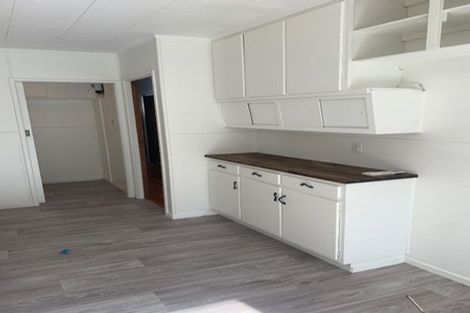 Photo of property in 50 Hellyers Street, Birkdale, Auckland, 0626