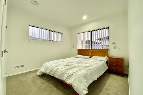 Photo of property in 6 Black Beech Crescent, Takanini, 2110