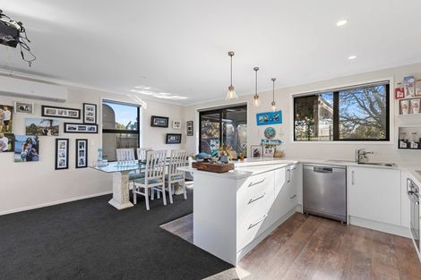 Photo of property in 5 Gaynor Way, Te Puke, 3119