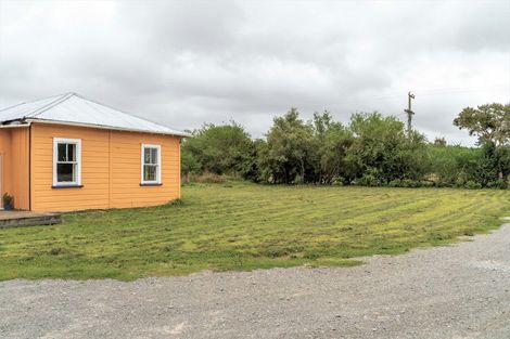 Photo of property in 1822 State Highway 2, Tauwharenikau, Greytown, 5794