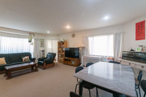 Photo of property in 42 Caribbean Drive, Unsworth Heights, Auckland, 0632