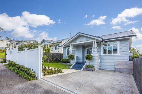 Photo of property in 16 Warwick Street, Morningside, Auckland, 1022