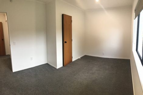 Photo of property in 6 Ferntree Terrace, West Harbour, Auckland, 0618