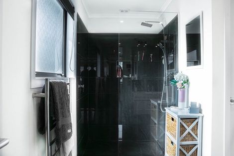 Photo of property in 87 Woburn Road, Woburn, Lower Hutt, 5010