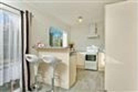 Photo of property in 4 Owl Court, Unsworth Heights, Auckland, 0632