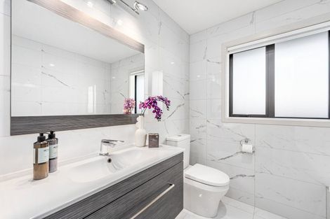 Photo of property in 151 James Line, Kelvin Grove, Palmerston North, 4414