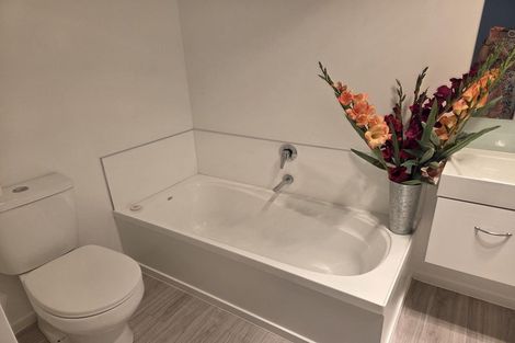Photo of property in 70b Elizabeth Street, Riccarton, Christchurch, 8041