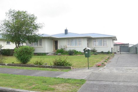 Photo of property in 17 Montgomery Street, Feilding, 4702