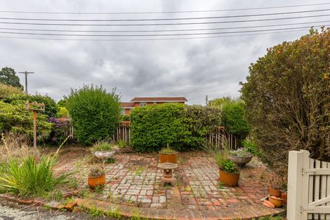 Photo of property in 9 Oxford Street, Waimate, 7924