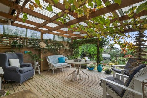 Photo of property in 12 Arataki Grove, Waitarere Beach, Levin, 5510