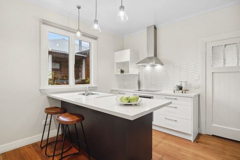 Photo of property in 160 Kenmure Road, Kenmure, Dunedin, 9011