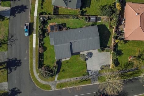 Photo of property in 1 Halcione Close, Flagstaff, Hamilton, 3210