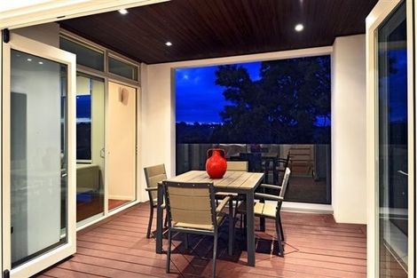 Photo of property in 116 Kittiwake Drive, Schnapper Rock, Auckland, 0632