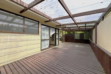 Photo of property in 3 Benita Place, Sunnyvale, Auckland, 0612