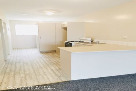 Photo of property in 13/242 Great North Road, Henderson, Auckland, 0612