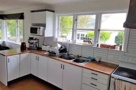 Photo of property in 52 Kebbell Grove, Epuni, Lower Hutt, 5011