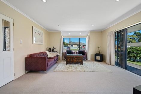 Photo of property in 28 Stableford Drive, Pyes Pa, Tauranga, 3112