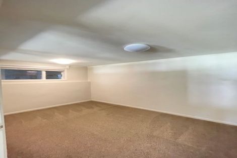 Photo of property in 12 Moore Street, Hillcrest, Auckland, 0627