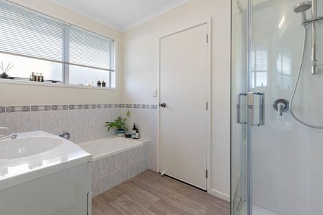 Photo of property in 19 Pirika Place, Papamoa Beach, Papamoa, 3118