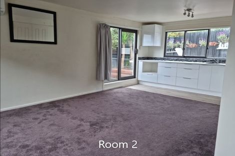 Photo of property in 2/36 Seaview Road, Castor Bay, Auckland, 0620