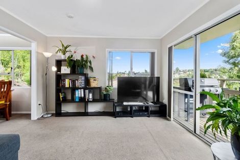 Photo of property in 1/11 Foley Place, Torbay, Auckland, 0632