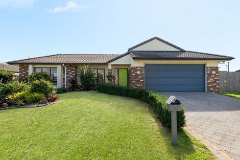 Photo of property in 5 Carlsberg Place, Papamoa Beach, Papamoa, 3118