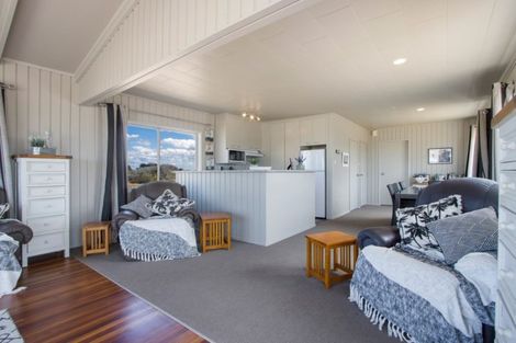 Photo of property in 287 Seaforth Road, Waihi Beach, 3611