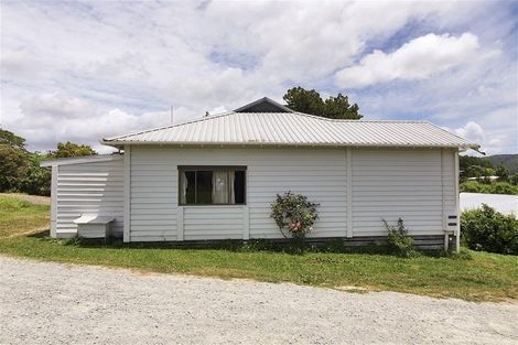 Photo of property in 24 Derrick Road, Kawakawa, 0210