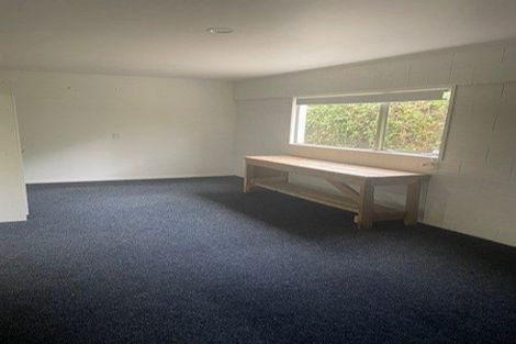 Photo of property in 2/8 Sandown Road, Rothesay Bay, Auckland, 0630