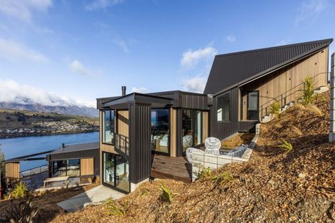Photo of property in 5 Lancewood Lane, Queenstown, 9300